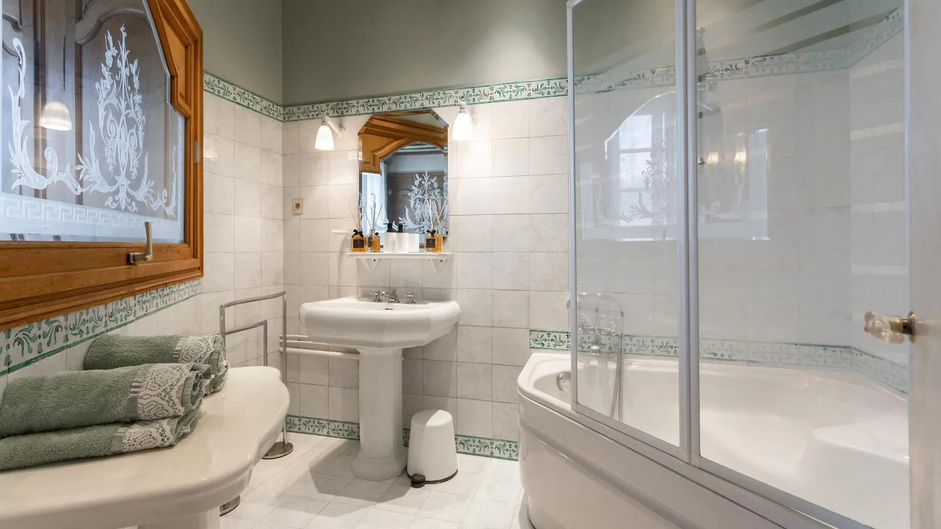 Le Bijou Des Orfevres Apartment Paris 0*,
